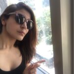 Anushka Sharma Instagram - 👉🏼 I spot SRKs vanity van at yrf studio aaaahah!