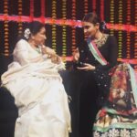 Anushka Sharma Instagram - Didn't know Asha ji has such a fab sense of humour 😂 #Legend . With her promoting #Phillauri on #voiceindia #grandfinale