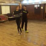 Anushka Sharma Instagram - Rehearsals on for the first live performance of the year 😎 spinnin !!