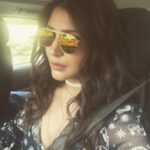 Anushka Sharma Instagram – Hola ! Off I go … promotions… #aedilhaimushkil❤ #aedilkidiwali sunglasses courtesy mr Kapoor 😋