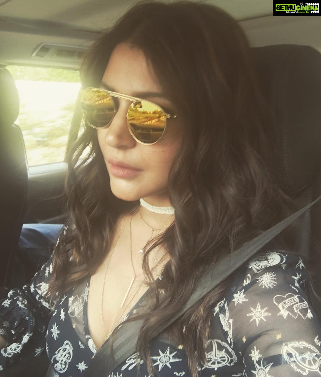 While Virat Kohli Speaks About Her Sacrifices For Vamika Kohli, Anushka  Sharma's Bangkok Trip Included White Sunglasses And Breezy Chic Silhouettes