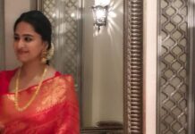 Anushka Shetty Instagram - Wearing red Kancheepuram saree by @shravankummar of Krishnadevaraya era ❤️💕 It was a beautiful wedding , best wishes to Karthikeya and Pooja, togetherness and love always forever 😍😍😘
