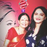 Anushka Shetty Instagram - Happy International #WomensDay to all the strong, inspiring women around the world 💖 🚺