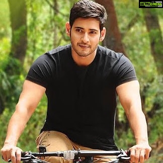 Anushka Shetty Instagram - Took time to watch #Srimanthudu ... excellent movie to watch..inspiring too..Grt job done by #Mahesh garu & Shiva garu ππΌππΌ Congratulations to ur team andi ,Must watch movie ππΌ