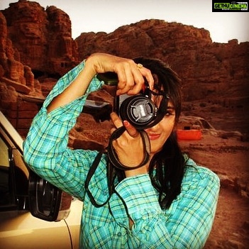 Anushka Shetty Instagram - wishing all the geniuses behind the #camera a very happy #WorldPhotographyDay 📷📹😀