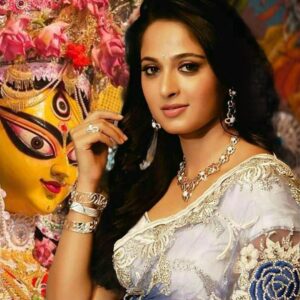 Anushka Shetty Instagram - Wishing you all a very #HappyDussehra 

ದಸರಾ ಹಬ್ಬದ ಶುಭಾಶಯಗಳು   

Stay Safe ...Stay Blessed 🤗