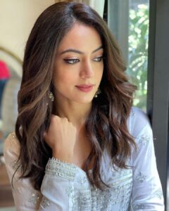 Anya Singh Instagram - Anarkali kahin nahi chali💃 @niccky_rajaani @hairstories_byseema