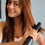 Anya Singh Instagram - Absolutely love the Dyson Corrale for its cord free styling and ready to travel features!💞 The perfect Valentine’s Day gift!! #DysonIndia #DysonCorrale #DysonHair @dyson_india