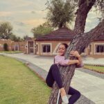 Anya Singh Instagram - If you can’t hug someone hug a tree #socialdistancing