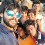 Arav Instagram - Pullaingo irukanga vera enna venum.. #arav #pullaingo #nammachennai #speed #shoot Kasimedu Fishing Harbour