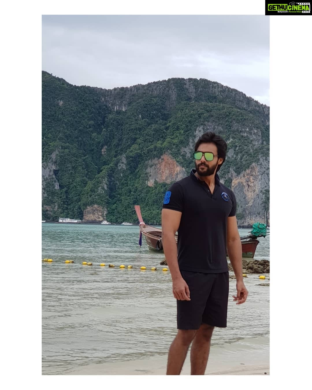 Arav - 37.7K Likes -