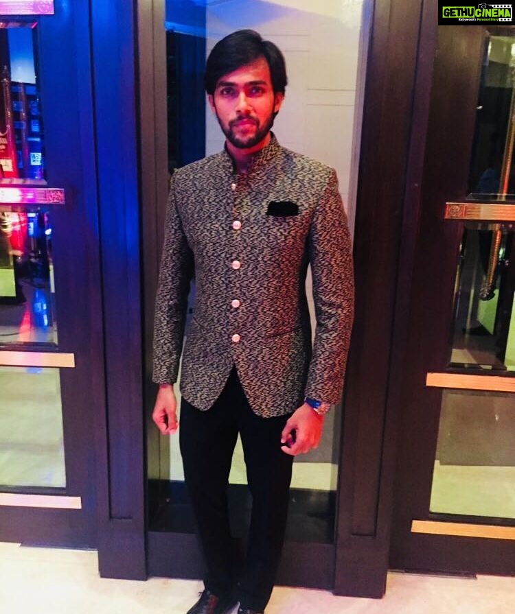 Arav - 42.9K Likes - Dressed in Green Bandhgala for News 18 Magudam Awards
Styled by @coax_couture
Thank you @mohamed_idriskhan