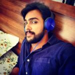 Arav Instagram - Relaxing with MUSIC #actor #lovemyjob #relaxing #music #meditation #melody #meendumvaaarugilvaa #love