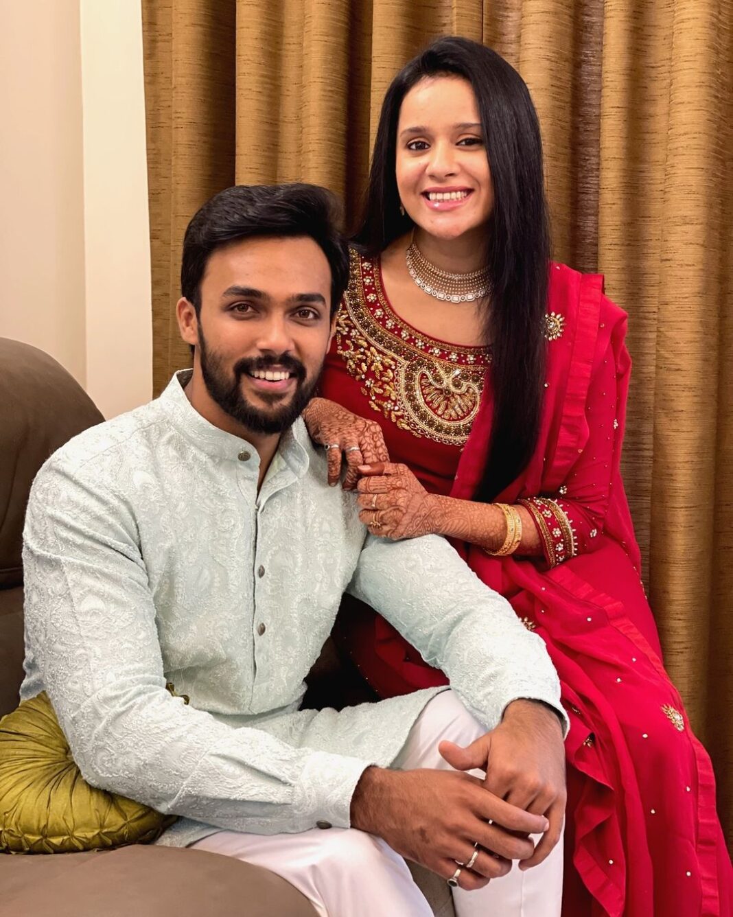 Arav Instagram - Heartiest wishes to all to have a safe & peaceful #EidUlFitr. Hope the power of our prayers can restore hope in humanity, liberate all people from this #COVID19 pandemic situations and ease in any hardship that’s worrying us. Wishing everyone good health, safety, positivity and tranquillity. #EidMubarak from @raahei & me #aravraahei #eidmubarak2021 #eid #eidulfitr #spreadhumanity #humanity #peace #health #happiness #prayersforhealing #prayersfortheworld #eidpost #eidoutfit #eid2021