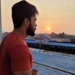 Arav Instagram – Here comes the Sun