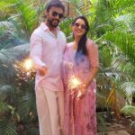 Arav Instagram – Diwali has always been special to me since childhood. This year its more special to us, being our Thala Diwali.
Let this festival of Light, lit our lives with positivity.

Happy Diwali to all of you from @raahei and me.

இனிய தீபாவளி நல்வாழ்த்துக்கள்

Have a safe one.
Ever grateful to all your Love and Support

Love❤️
AravRaahei

#AravRaahei #arav #diwali  #thaladiwali #positivity #gratitude