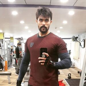 Arav Instagram - Ok...Now let's get back to some real work!!
#arav #fitness #fitnessculture