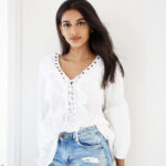 Banita Sandhu Instagram - “blue jeans, white shirt” - lana del rey