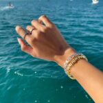 Banita Sandhu Instagram - साँस लेना @aqwaajewelry jaldi aa rahe hai 🔜