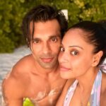 Bipasha Basu Instagram – Us ❤️ #monkeylove 

@wmaldives