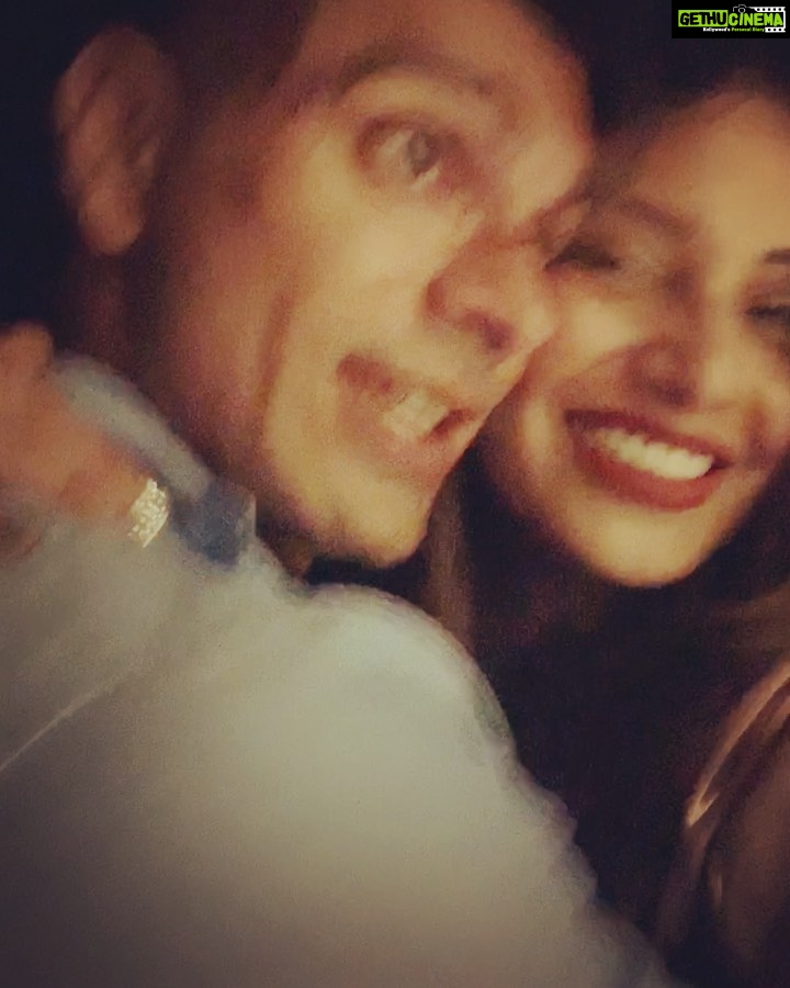Bipasha Basu Instagram - This year 7th jan on my birthday in Maldives ... made beautiful memories with my love @iamksgofficial . We don’t have the beach... ocean and the band but we have each other ... which is most important...we make sure we have the same fun at home during this lockdown ...to be silly and do our funny dance together every now and then❤️ To Live every moment... make the best of every moment❤️Celebrate life and be grateful and happy ❤️🙏 God bless us all🙏 #loveyourself #lovelife #loveall #monkeylove