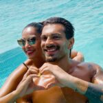 Bipasha Basu Instagram – #monkeylove #throwback #maldiveslovers