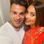 Bipasha Basu Instagram – Husband Appreciation Post❤️Love you and thank you for this awesome holiday and beyond awesome birthday ❤️ #monkeylove