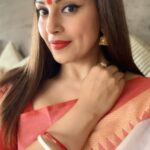 Bipasha Basu Instagram - Bongness❤️ #loveyourself #pujo