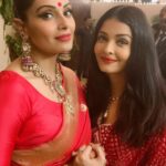 Bipasha Basu Instagram - With this Beauty @aishwaryaraibachchan_arb ❤️Always so loving ❤️😘 #diwalinight #bacchankidiwali