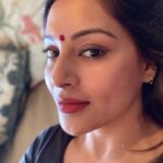 Bipasha Basu Instagram – Eyes tell more than words could ever say ! 
#loveyourself  #freckledface #droopyeyebrows #itsme #monsoonmood