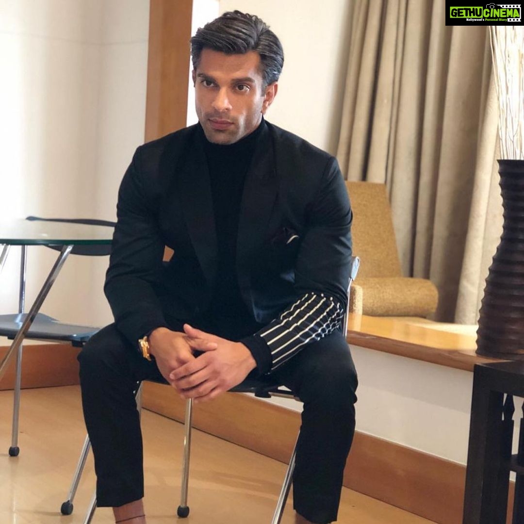 Bipasha Basu Instagram - All the best @iamksgofficial for this new journey as the iconic #mrbajaj in @ektaravikapoor βs #kasautiizindagiikay2 on @starplus ππ»π Always knew the hubby is hot but this salt and pepper hair is something else... very few can rock this look ... but HE SO CANππππππππππππππππππππππππ Enjoy the new ride love β€οΈ Durga Durga π #humarabajaj