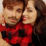 Bipasha Basu Instagram - Goodnight All❤️😘 #monkeylove