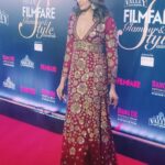 Bipasha Basu Instagram – Red❤️ #filmfareglamourandstyleawards  #loveyourself