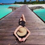 Daisy Shah Instagram - Physically here... Mentally still vacationing!!! Wapas chale kya? @dj_aashikaa . . . #daisyshah #maldives #paradise #throwbackthursday