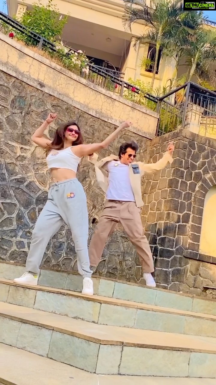 Daisy Shah Instagram - We are Litreally flying like jugnu one place to another @shahdaisy 🔥 . . Want more videos together btao?? . . @badboyshah #jugnu #jugnuchallenge #badshah #dance #reelitfeelit #feelitreelit #trending #instareels #daisyshah #aadilkiarmy #aadilkhan Mumbai, Maharashtra