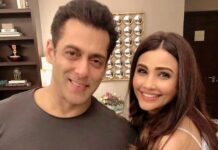Daisy Shah Instagram - Wish you lots of love & happiness on this day! Happy Birthday @beingsalmankhan. ❤🥳🎂