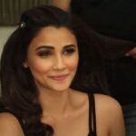 Daisy Shah Instagram – Hair ✅
Makeup ✅
Outfit ✅
Performance 💯 
Last night at the Annual Mumbai Police Show – Umang. #umang2019