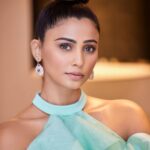 Daisy Shah Instagram – Not so candid!
.
.
.
#daisyshah #middayshowbiziconawards #tapfordeets #livelovelaugh