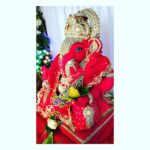 Daisy Shah Instagram - Happy Ganesh Chaturthi 😇🙏🏼 #ecofriendly #bappaishere #sanctity