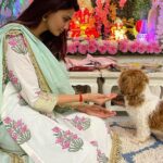 Daisy Shah Instagram – My baccha’s 1st ever Ganpati celebration. 
Knowing how naughty n mischievous @theoshahofficial can get… I must say he was a good boy! 
.
.
.
#daisyshah #theoshahofficial #ganeshutsav #livelovelaugh