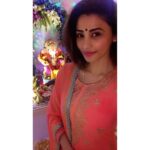 Daisy Shah Instagram – Sharing my birthday with my Bappa feels amazing😊💃🏻
Thank you so much for all your wishes. Happy #GaneshChaturthi!
#feelingblessed #birthdayselfie