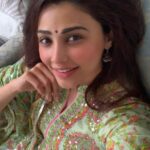 Daisy Shah Instagram – Eid Mubarak 🌙💚🤲
May the gift of Faith,
The blessing of Hope, N
Peace & Love of Allah always be with us. 
.
.
.
#daisyshah #eidulfitr ##allahkirehmat #livelovelaugh