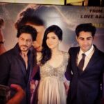 Deeksha Seth Instagram - The big day!LHDD premiere..met the superstar,king khan!soooo exciting!