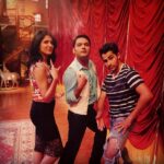 Deeksha Seth Instagram - Backstage fun..#comedynightswithkapil#lhdd