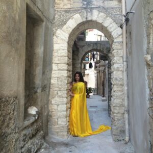 Deeksha Seth Instagram - Italy #day1 #traveldiaries #shoot