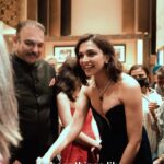 Deepika Padukone Instagram - My Dearest Amma, I did this film ONLY & ONLY for you! I’ve said this before and il say it again… We walk away with all the credit and glory but the sacrifice of a spouse and his or her family always goes unnoticed! My little contribution to #83thefilm is to recognise and acknowledge every homemaker who puts the dreams of her spouse, her children and her family ahead of her own…🙏🏽 #UjjalaPadukone #RomiDev #MiniMathur #ThisIs83