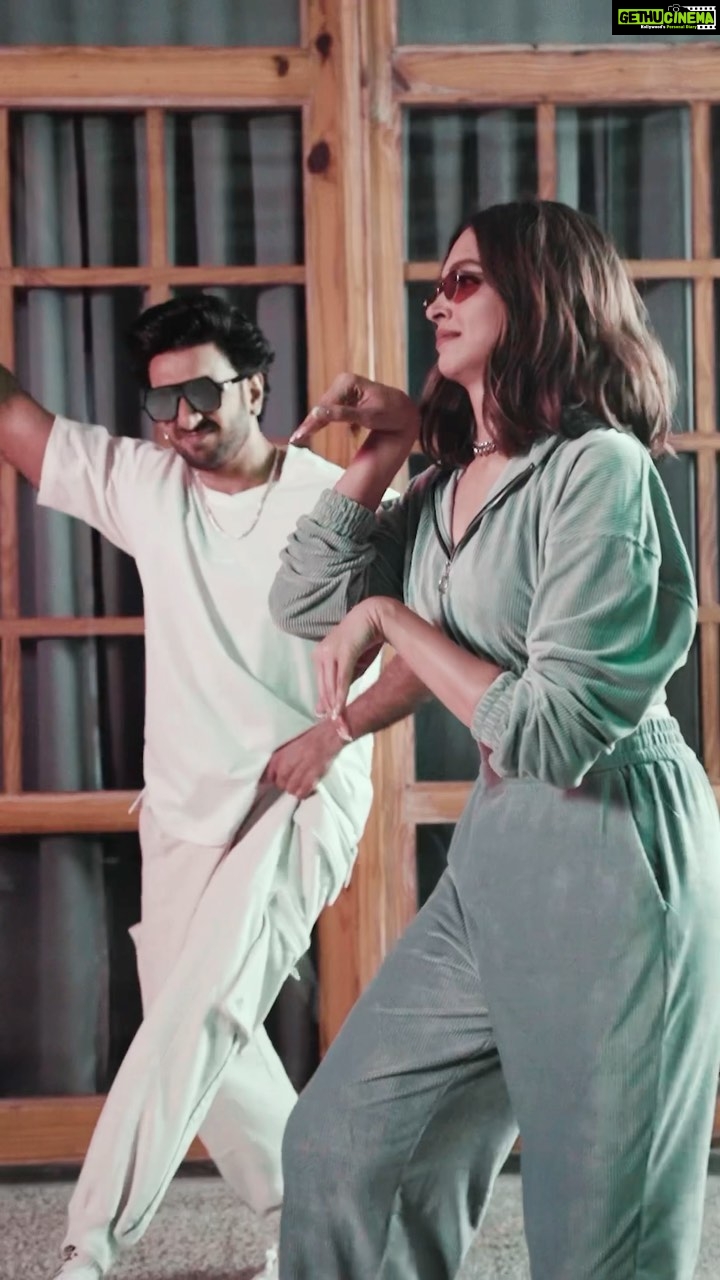 Deepika Padukone - 4.6 Million Likes - But since it’s your Birthday, I’Il make peace with the fact that Twada Kutta is Tommy and Sadda Kutta is Kutta…😏🙇🏽♀️😁
Happy Happy Birthday My Most Favourite Person!❤️ @ranveersingh