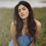 Dhanya Balakrishna Instagram - 🌊 🌻