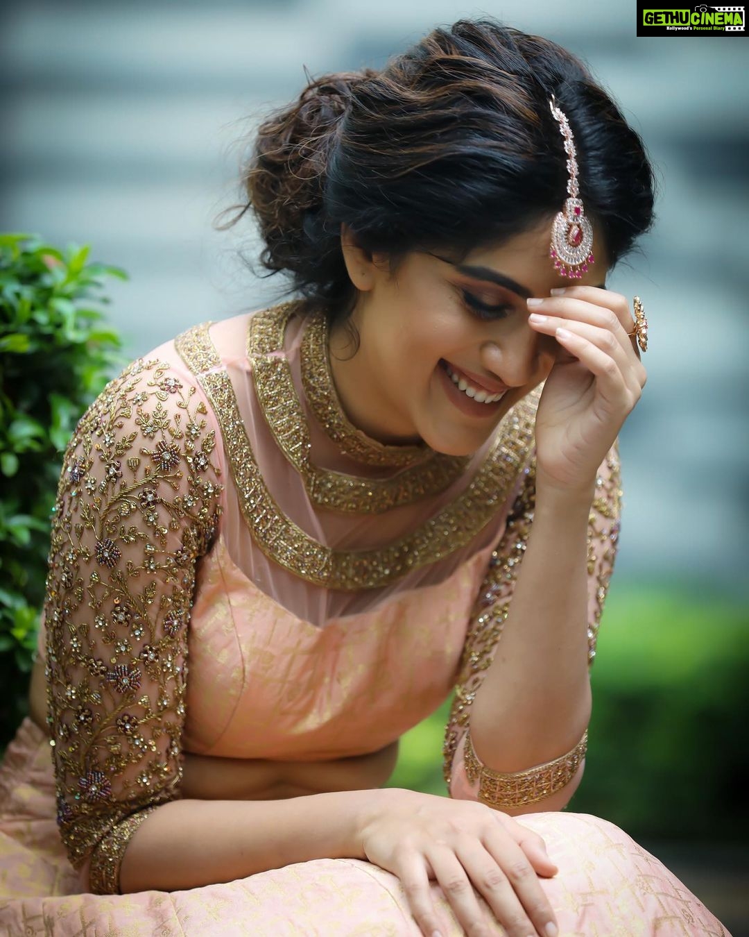 Dhanya Balakrishna Instagram - Wardrobe and styling : @nirali_design_house Photography : @arunprasath_photography Mua : @kaviyaartistry_off Hairstylist : @priyanga_naganathan_mua Jewellary : @fineshinejewels Location : @westin.chennai Special thanks to : @weddingvows.in , @itsme_daksh, @rays_of_eternal_sunshine