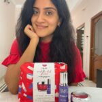 Dhanya Balakrishna Instagram – Diwali celebrations are not over yet! 👏🏻🪔
Olay day & night combo now comes with this stunning premium red pouch to store your skincare! 🤩

The Regenerist Micro Sculpting Cream is packed with ingredients like Niacinamide & Hyaluronic Acid that keeps your skin hydrated all day long, and the Retinol24 Serum rejuvenates your skin overnight to make it plump and bouncy the next morning!💜❤️

Grab the day & night combo to get this pouch for free! 😋 you can use my code OLAYUC30 to get 30% off on Nykaa! 🛍 
#AD

#beglowrious #festiveskincare #FestivePamper #olayindia #skincare @olayindia